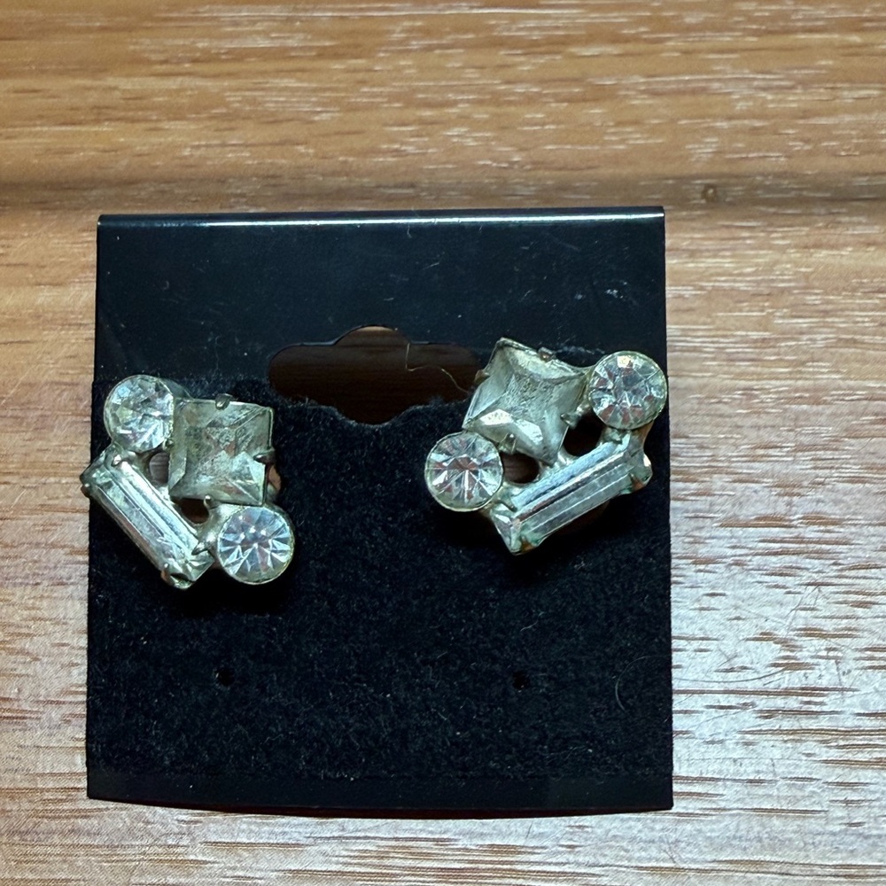 Source Unknown Clear Crystal Cluster Earrings